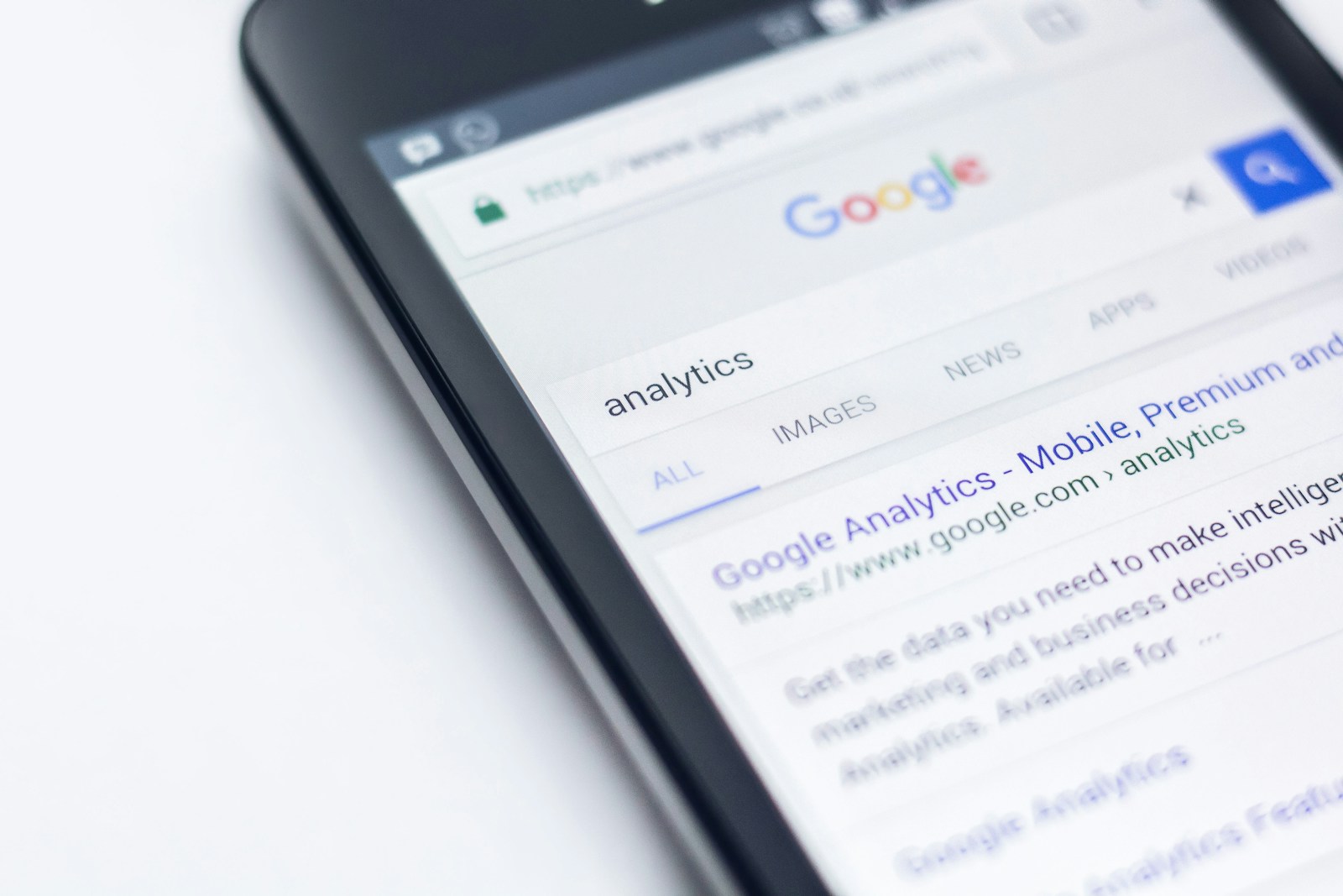 Photo by Edho Pratama smartphone showing Google site